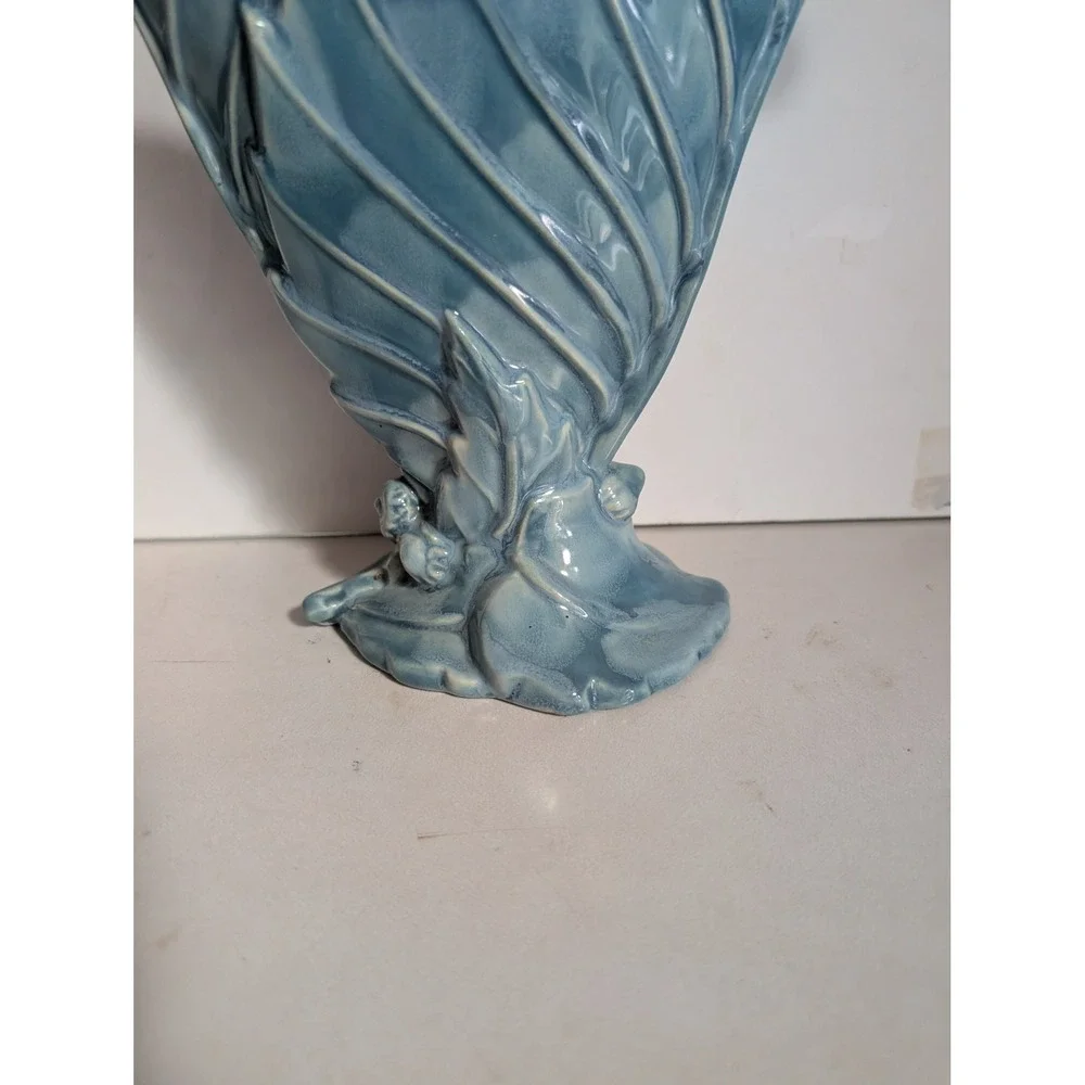 Vintage Hull Art Pottery Cornucopia Vase Blue Leaf Ribbed Glaze MCM